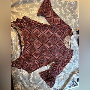 Bobbie Brooks Pink and Black Diamond Pattern Blouse